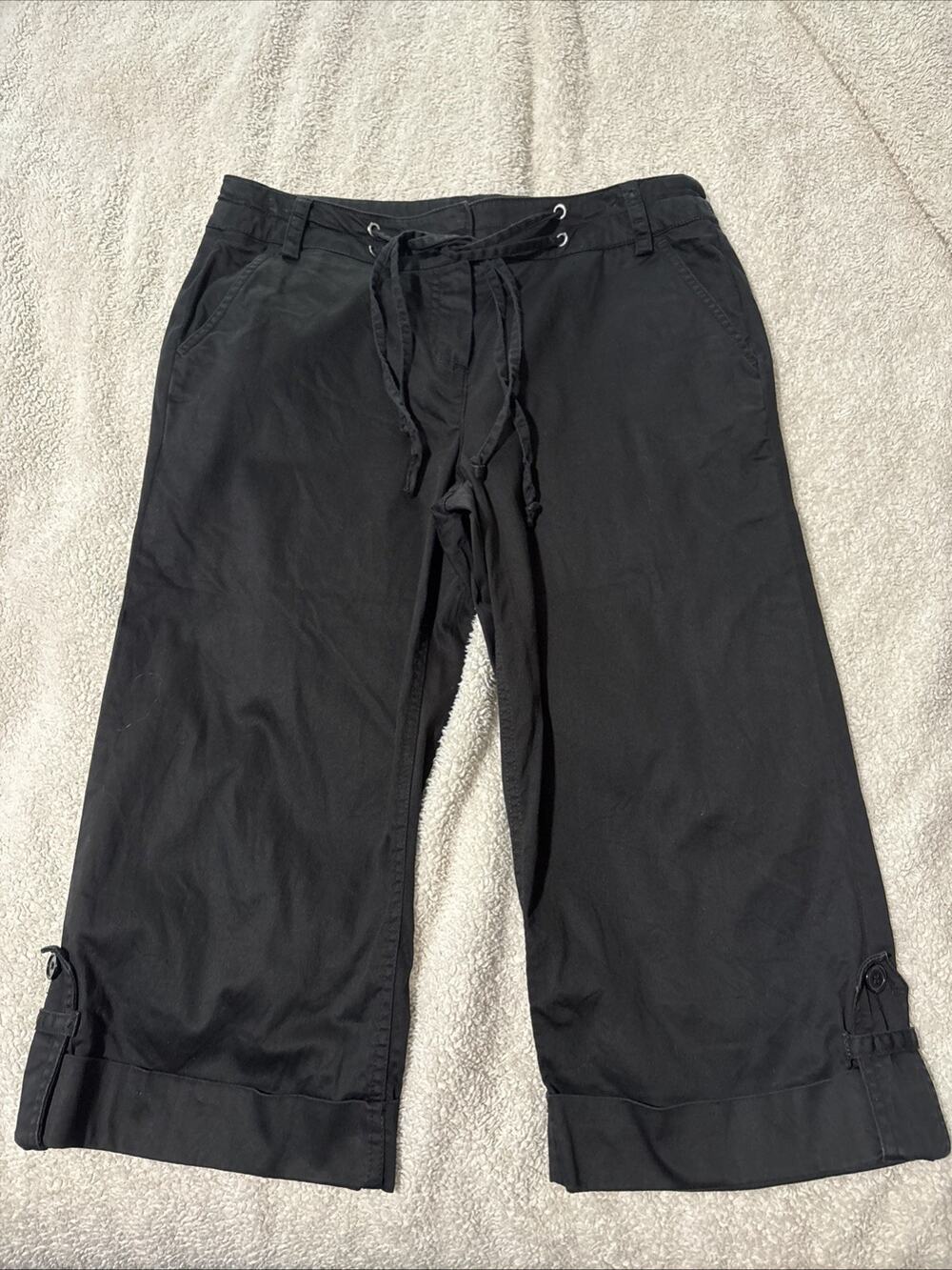Larry Levine Stretch 8 Roll Button Tab Capris, Y2K, Preppy, EUC, 97% Cotton